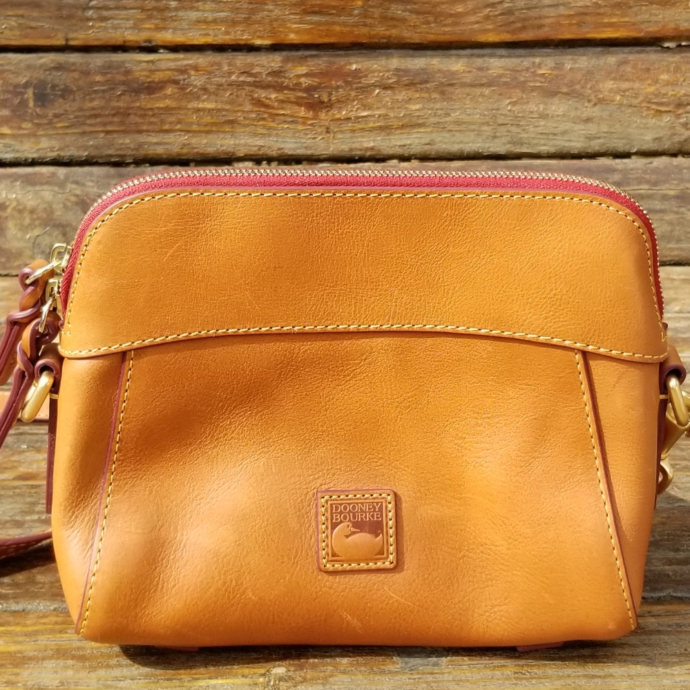 Dooney & Bourke leather purse